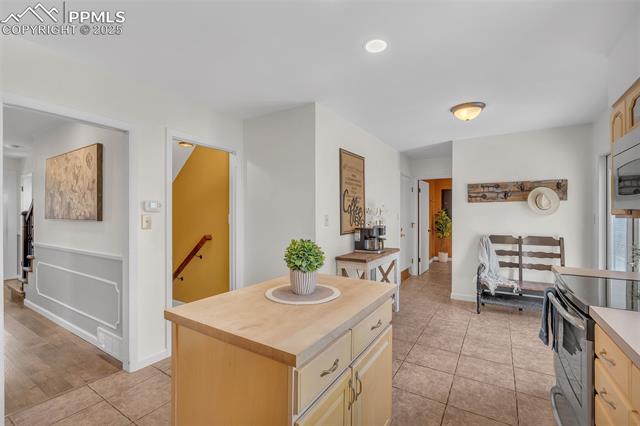 MLS Image for 2717  Flintridge  ,Colorado Springs, Colorado