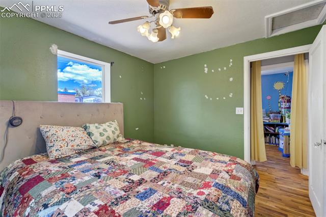 MLS Image for 1917 E Cache La Poudre  ,Colorado Springs, Colorado