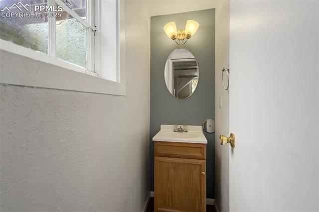 MLS Image for 1917 E Cache La Poudre  ,Colorado Springs, Colorado