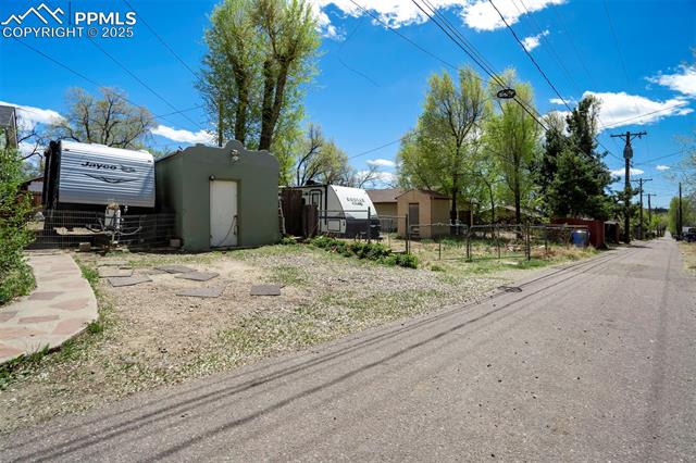 MLS Image for 1917 E Cache La Poudre  ,Colorado Springs, Colorado