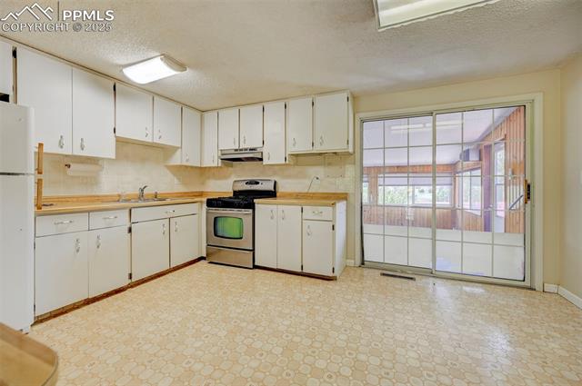MLS Image for 1520  Leigh  ,Fountain, Colorado