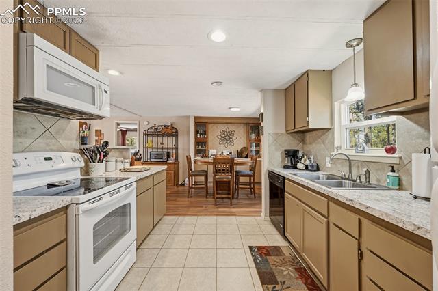 MLS Image for 1299  Pikes Peak  ,Florissant, Colorado