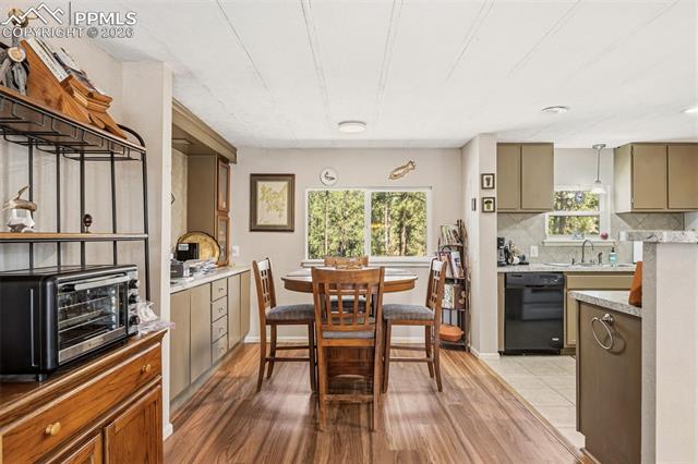 MLS Image for 1299  Pikes Peak  ,Florissant, Colorado