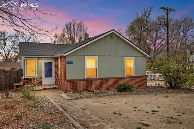 MLS Image for 1917 E Cache La Poudre  ,Colorado Springs, Colorado