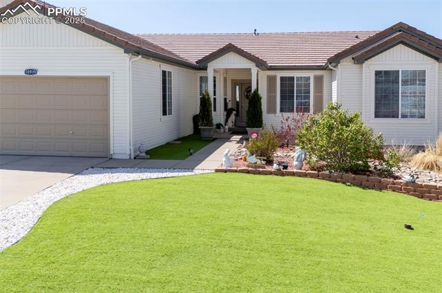 10919  Cascading Spring  , peyton  House Search MLS Picture