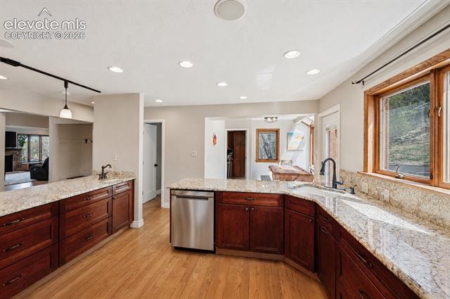 MLS Image for 711 S Bear Paw  ,Colorado Springs, Colorado