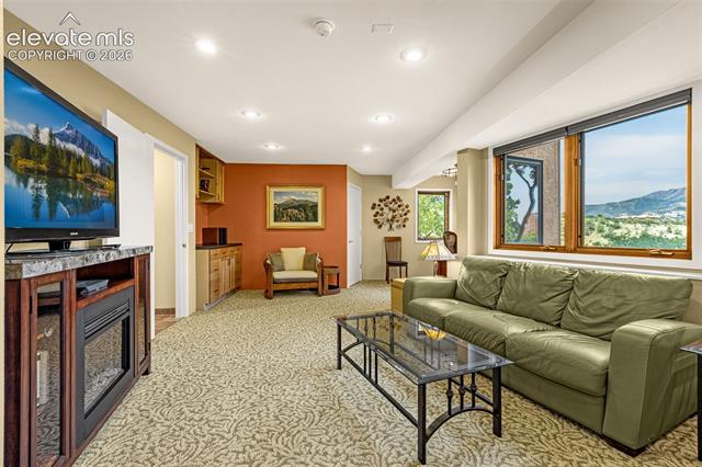 MLS Image for 531  CRYSTAL HILLS  ,Manitou Springs, Colorado