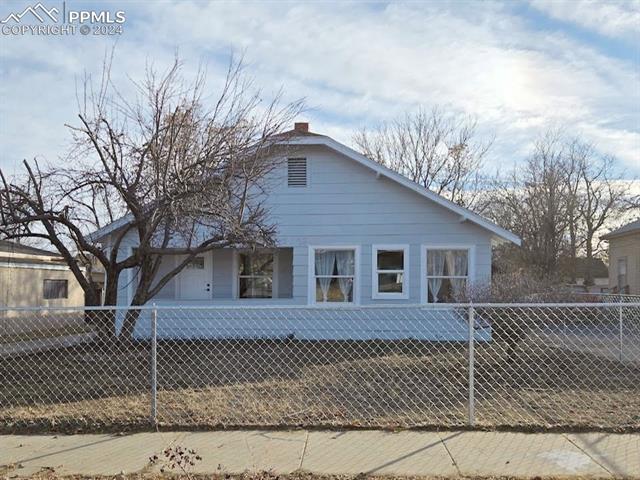 1528 E 9th  , pueblo  House Search MLS Picture