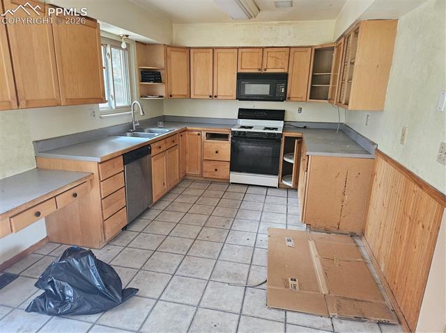 MLS Image for 1005 W Lorraine  ,Woodland Park, Colorado