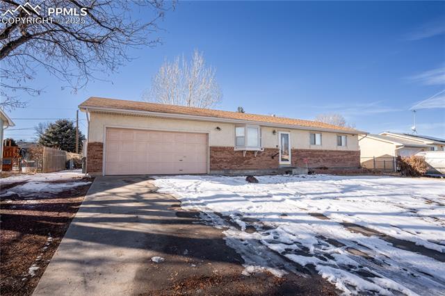 1271  Zinno  , pueblo  House Search MLS Picture
