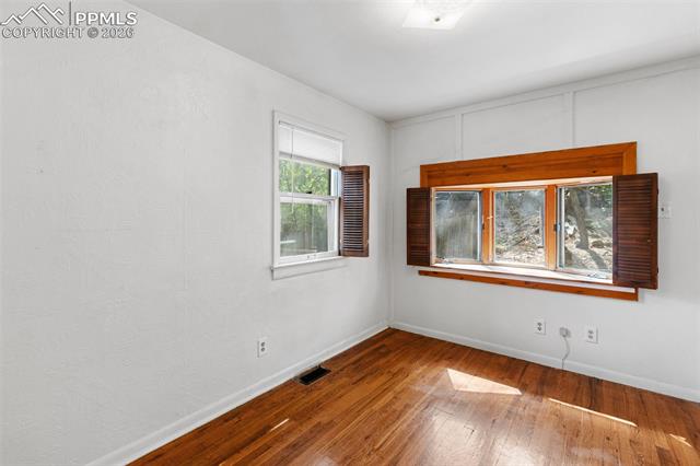 MLS Image for 1527 W Cheyenne  ,Colorado Springs, Colorado