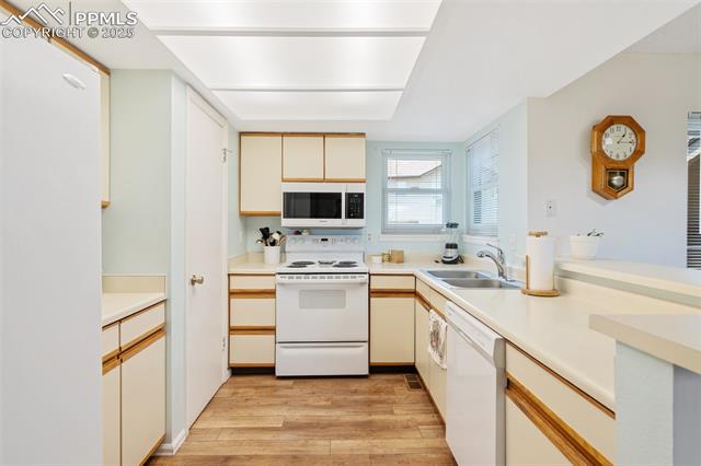 MLS Image for 3021  Capstan   ,Colorado Springs, Colorado