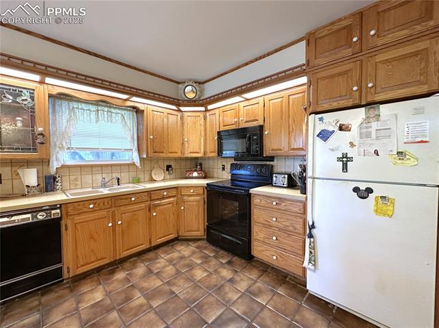 MLS Image for 107  Creston  ,Pueblo, Colorado