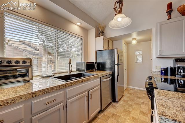 MLS Image for 4120  AUTUMN HEIGHTS  B ,Colorado Springs, Colorado