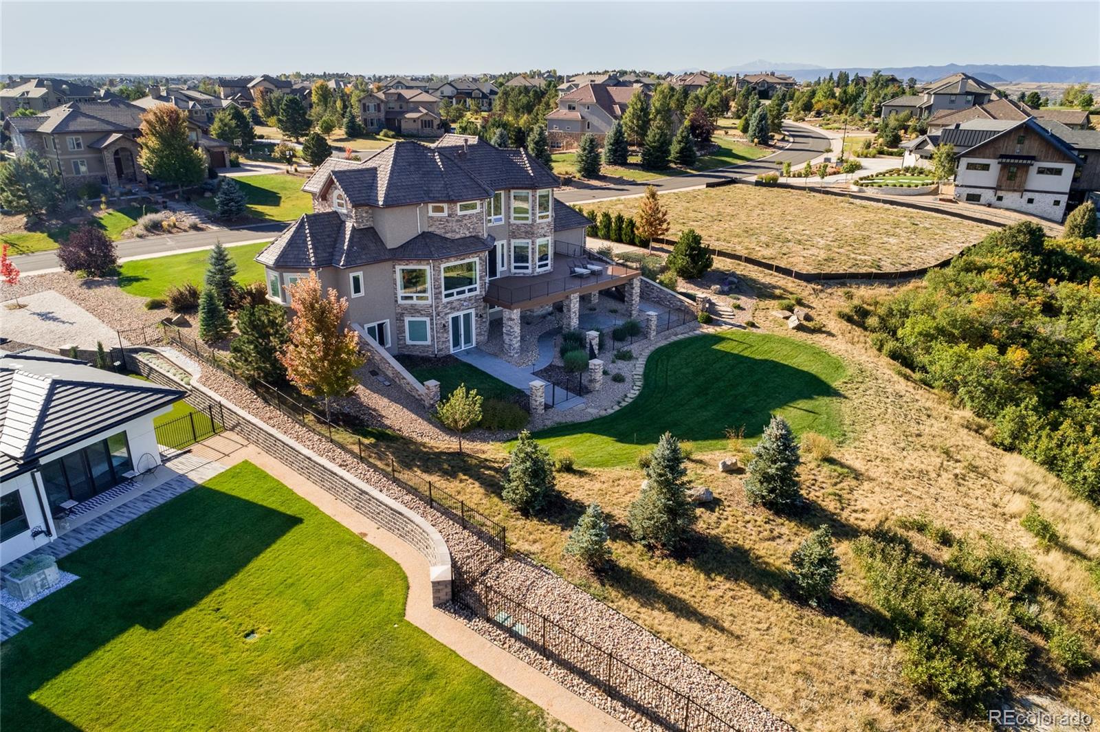 6887 tremolite drive, Castle Rock sold home. Closed on 2022-06-22 for $1,350,000.