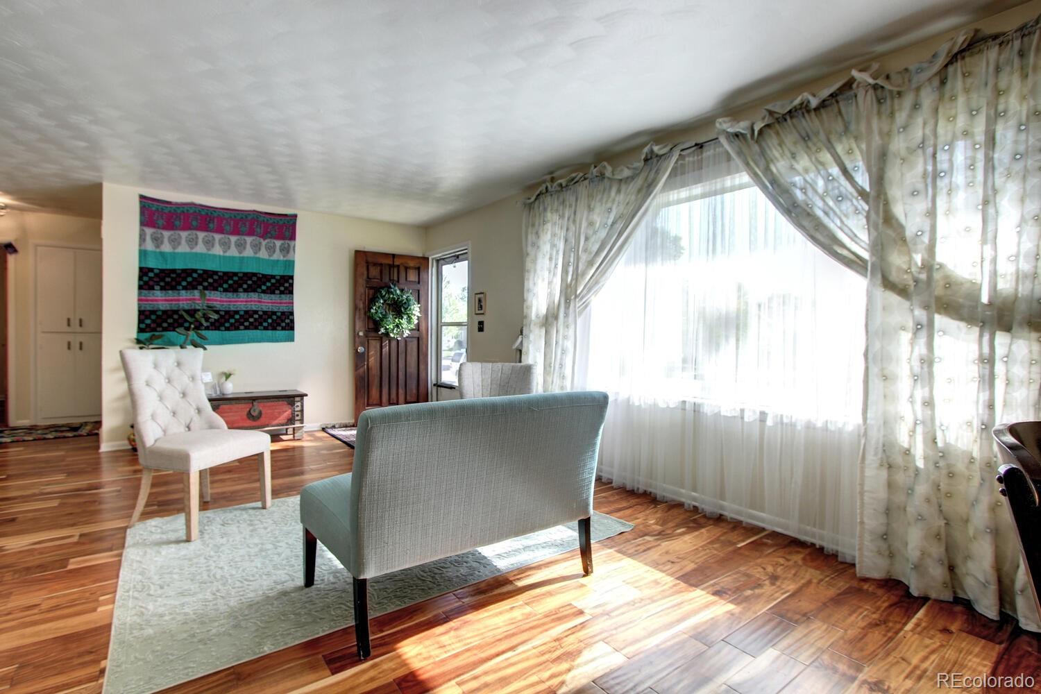 4749 s logan street, Englewood sold home. Closed on 2022-06-21 for $607,500.