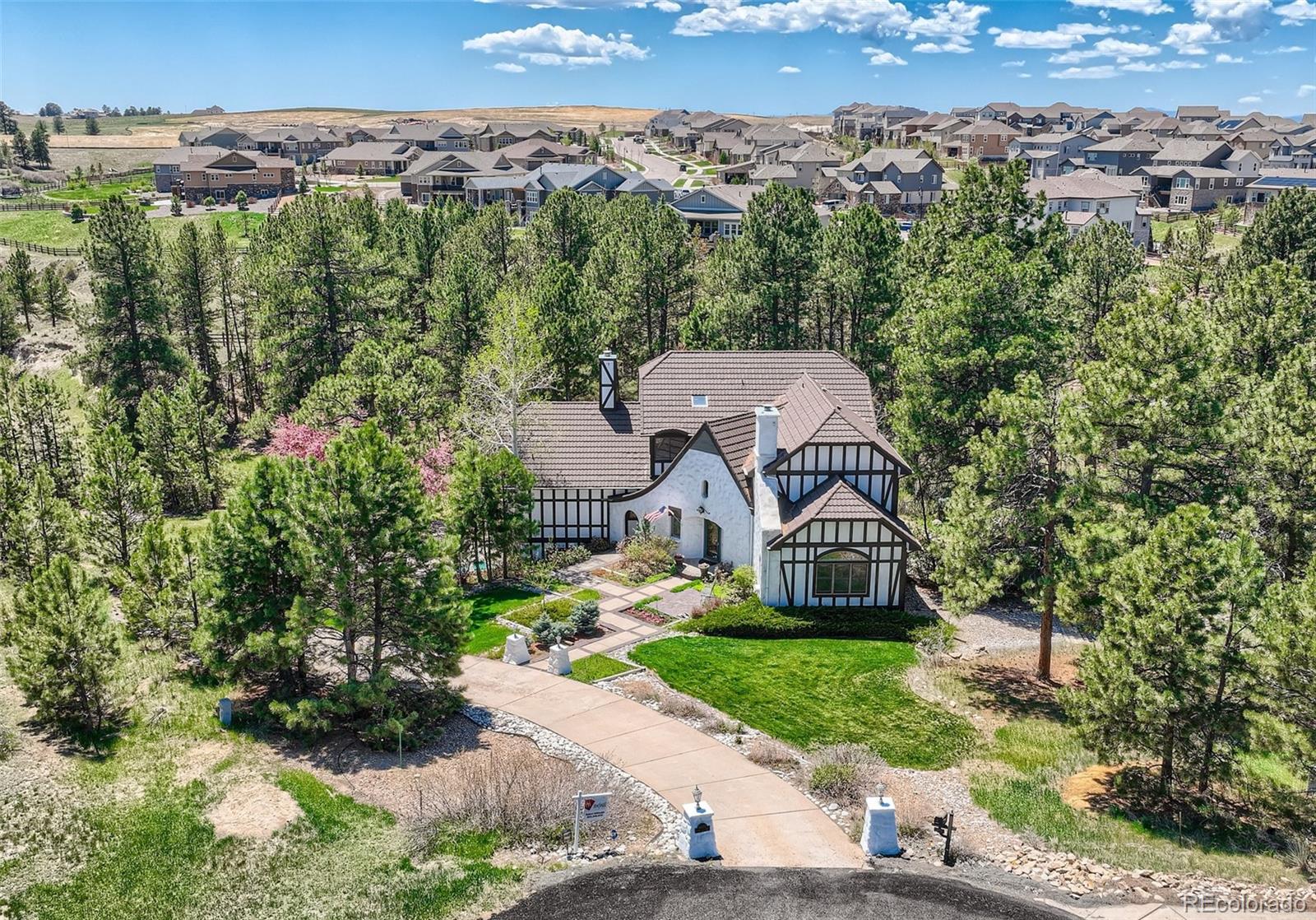 8077  millbrook way, Aurora sold home. Closed on 2023-09-27 for $1,250,000.