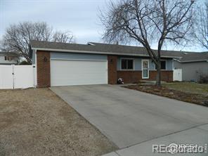 115  48th Avenue, greeley MLS: 456789983607 Beds: 4 Baths: 2 Price: $390,000