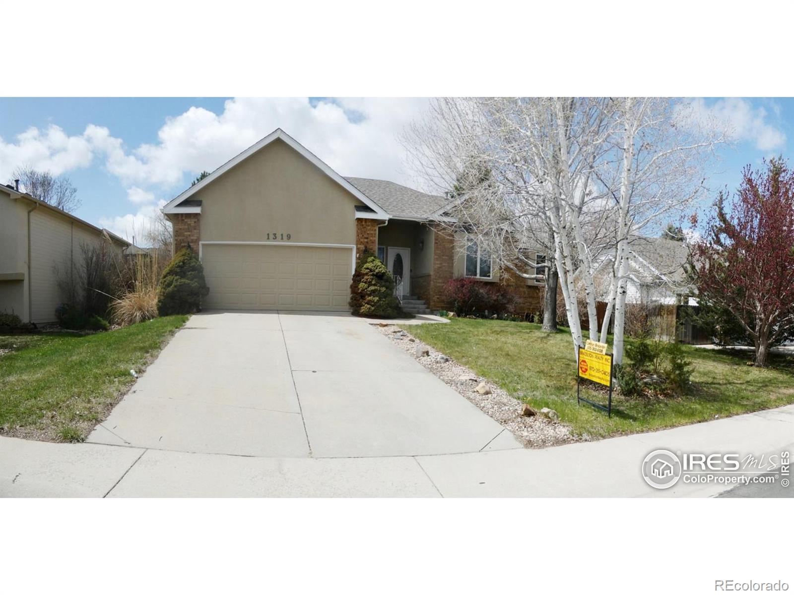 1319  51st Ave Ct, greeley MLS: 123456789984689 Beds: 4 Baths: 3 Price: $489,900