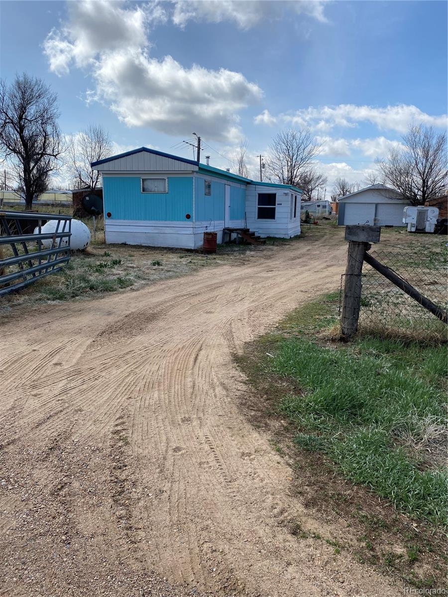 15258  Nancy Avenue, fort lupton MLS: 1720306 Beds: 2 Baths: 1 Price: $325,000