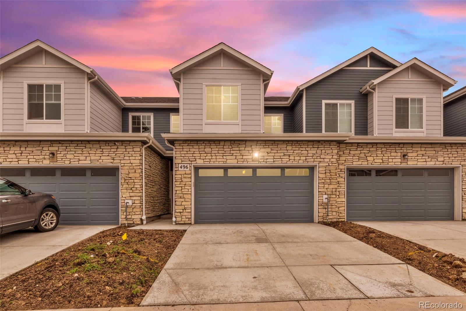 496  Whisper Wind Lane, castle rock MLS: 6832484 Beds: 3 Baths: 3 Price: $525,000