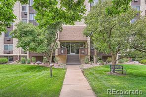 3465 S Poplar Street 101, Denver  MLS: 5925566 Beds: 2 Baths: 2 Price: $335,000