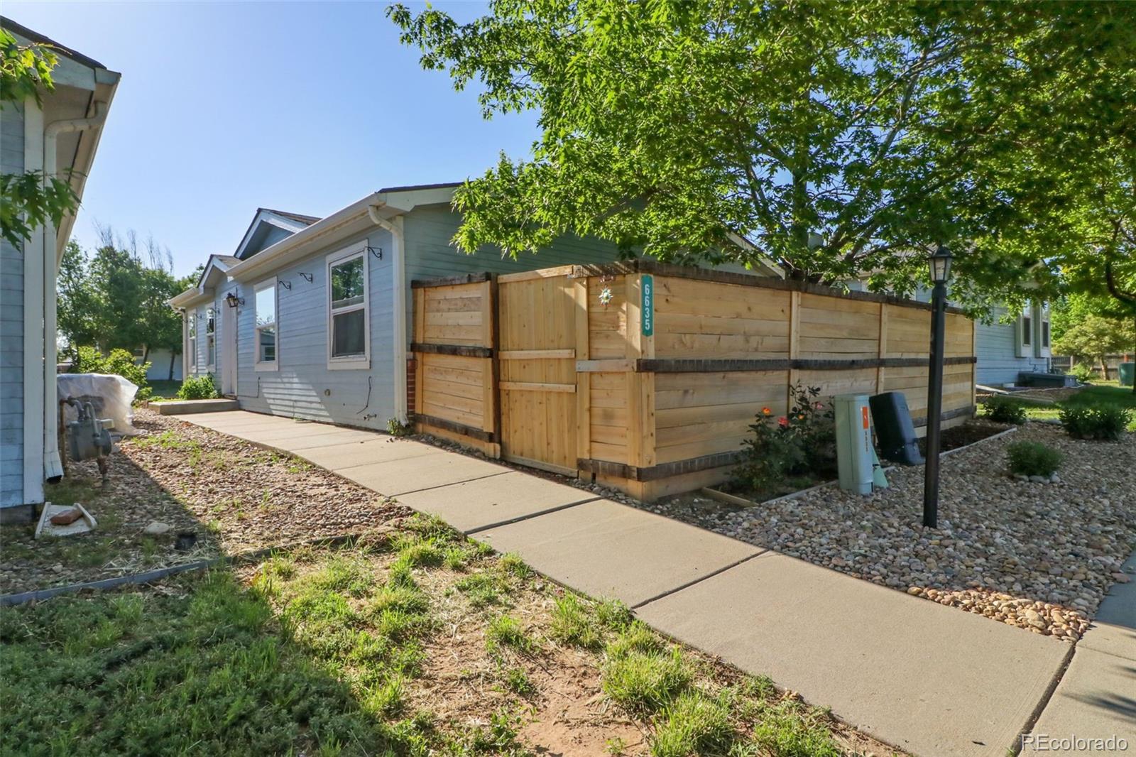 6635 e 78th avenue, Commerce City sold home. Closed on 2023-09-11 for $305,500.