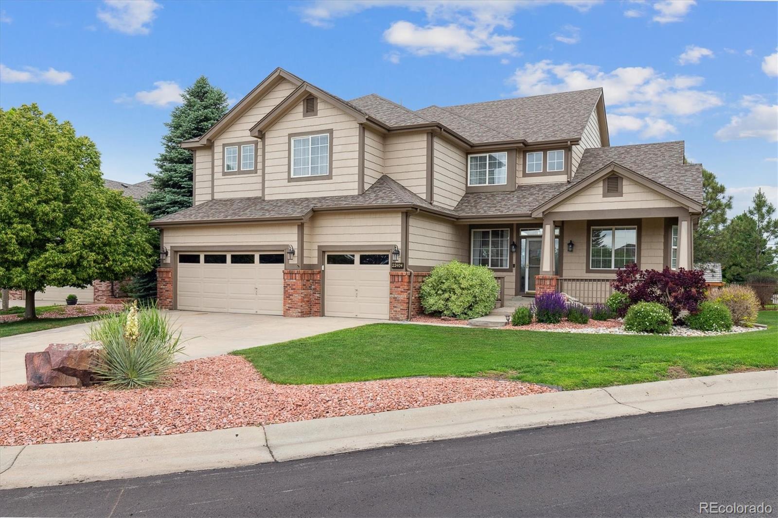 22404 E Weaver Drive, aurora MLS: 8910986 Beds: 4 Baths: 4 Price: $819,900