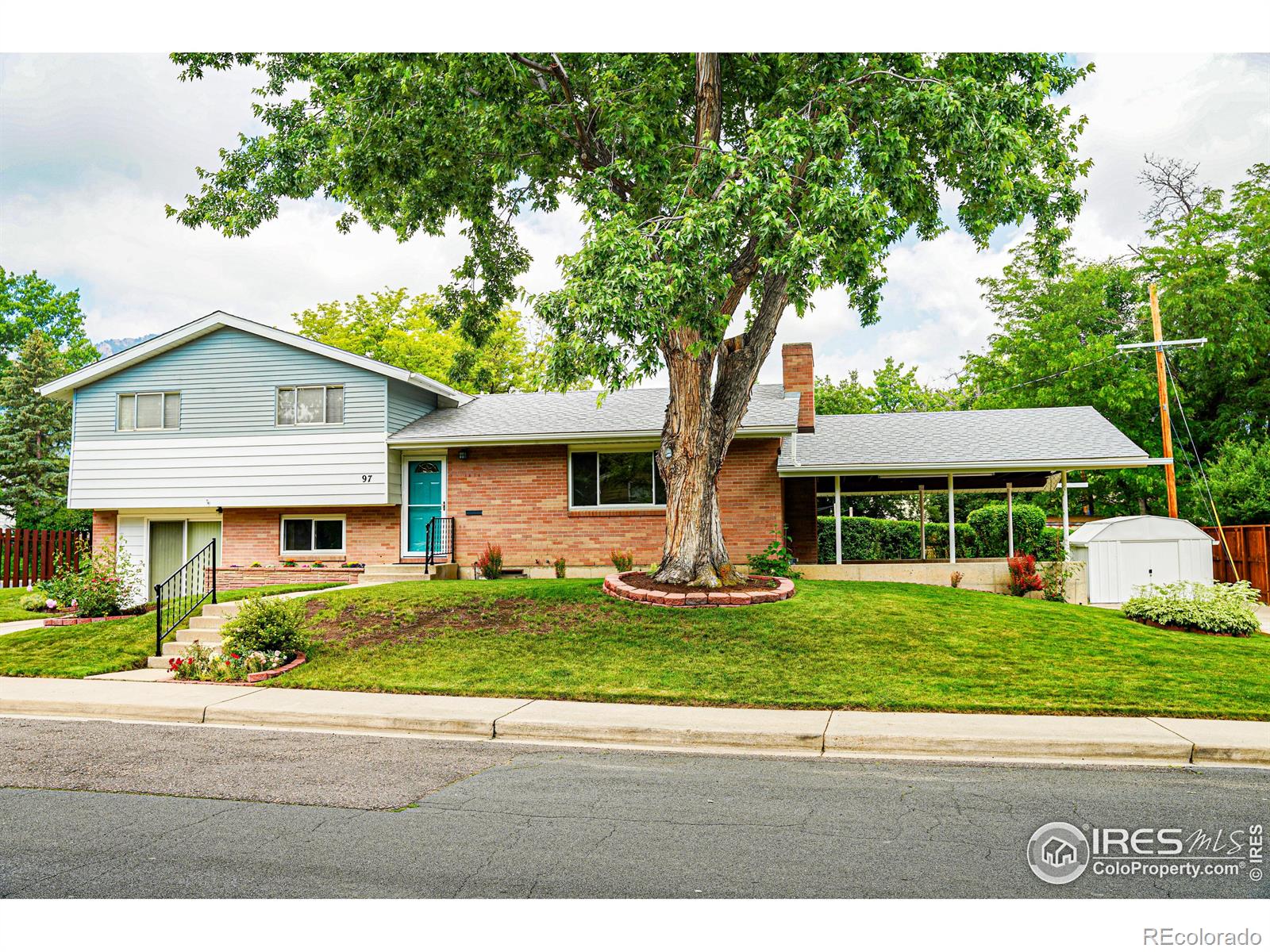 97 s 35th street, Boulder sold home. Closed on 2023-12-22 for $905,000.