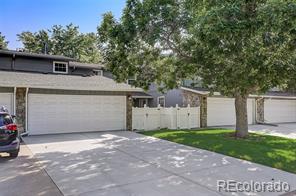 2702 S Xanadu Way , Aurora  MLS: 5727956 Beds: 2 Baths: 2 Price: $375,000