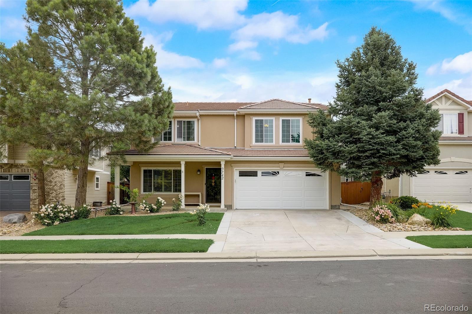 9742  Chambers Drive, commerce city MLS: 4417735 Beds: 4 Baths: 3 Price: $535,000