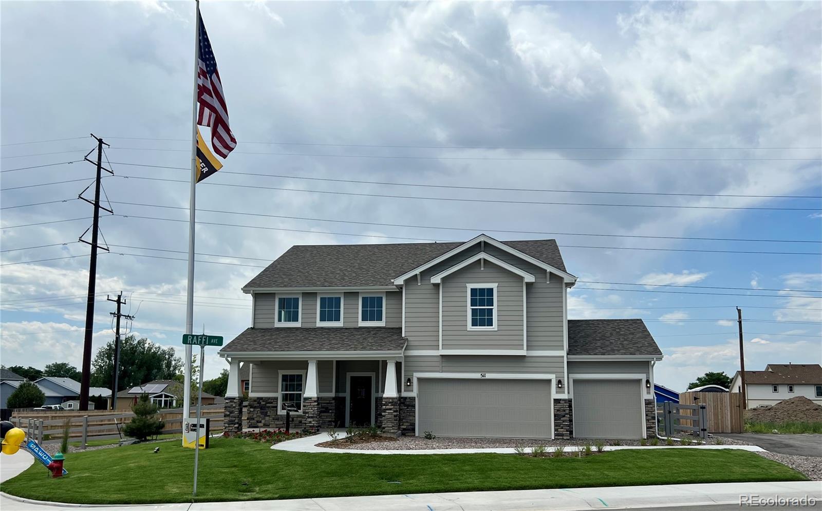 511  Raffi Avenue, fort lupton MLS: 3774611 Beds: 3 Baths: 3 Price: $587,903