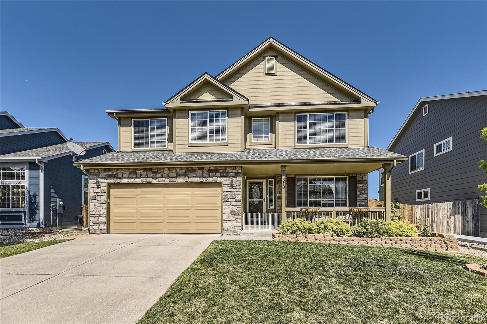 570  Fairhaven Street, castle rock MLS: 1843232 Beds: 4 Baths: 4 Price: $590,000