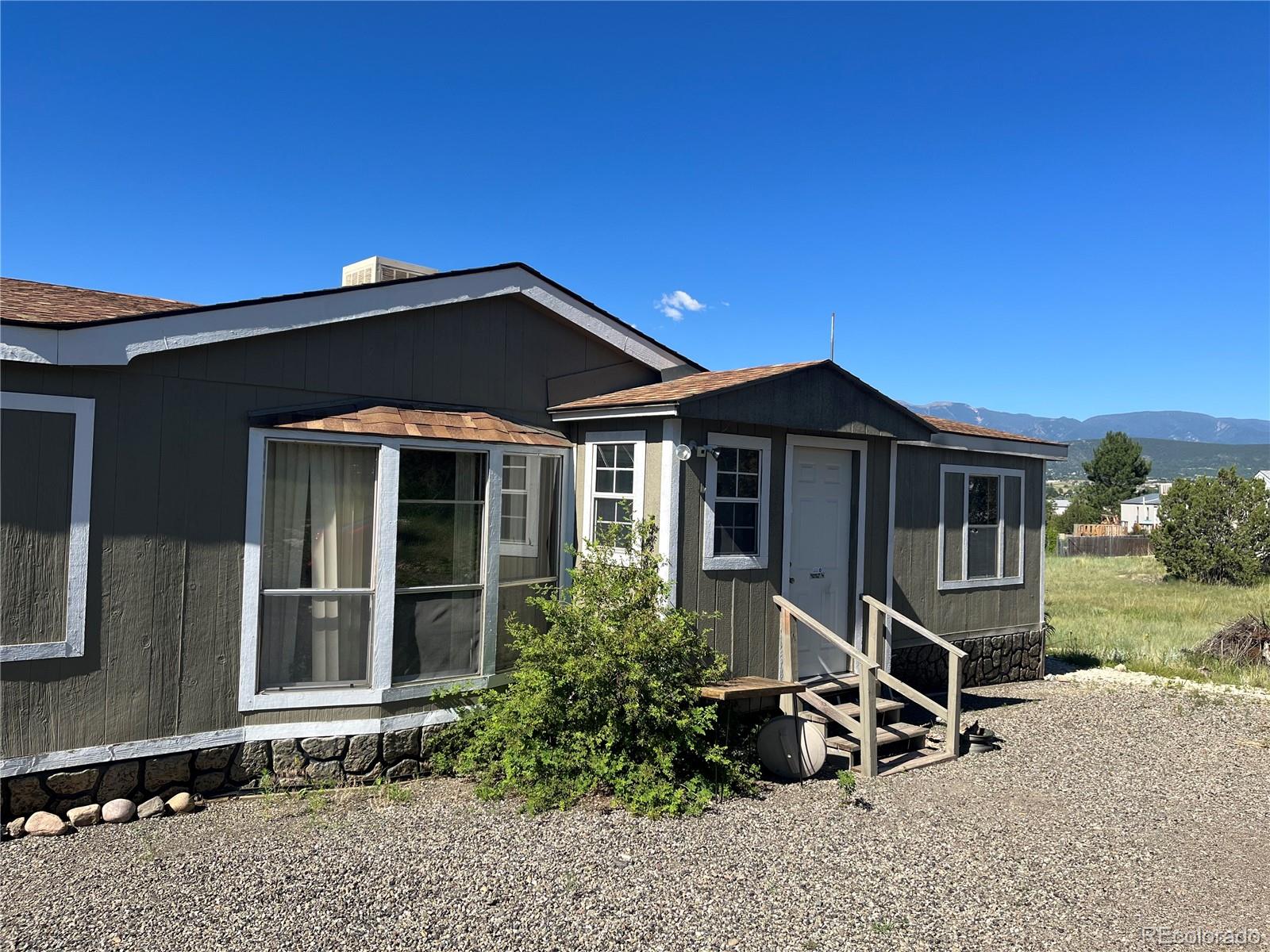 2911 blue spruce drive, Colorado City sold home. Closed on 2024-01-12 for $143,000.