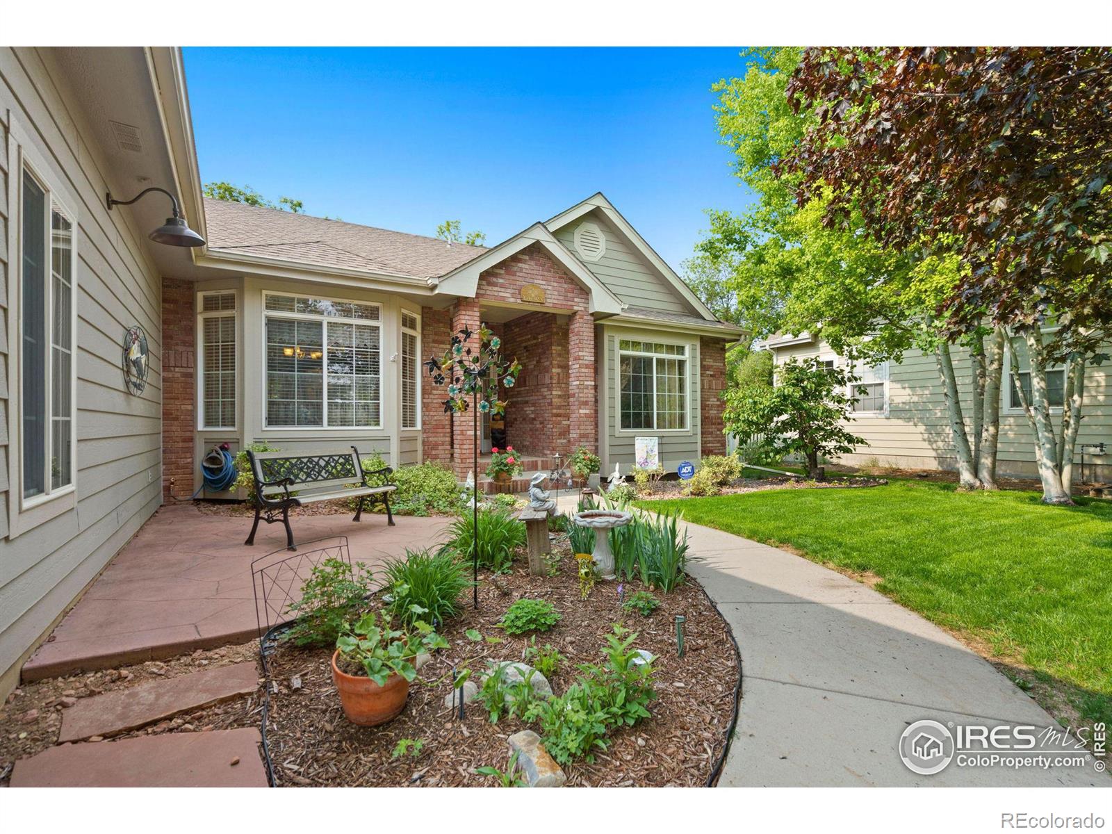 2259  Woody Creek Circle, loveland MLS: 456789992570 Beds: 4 Baths: 4 Price: $679,000