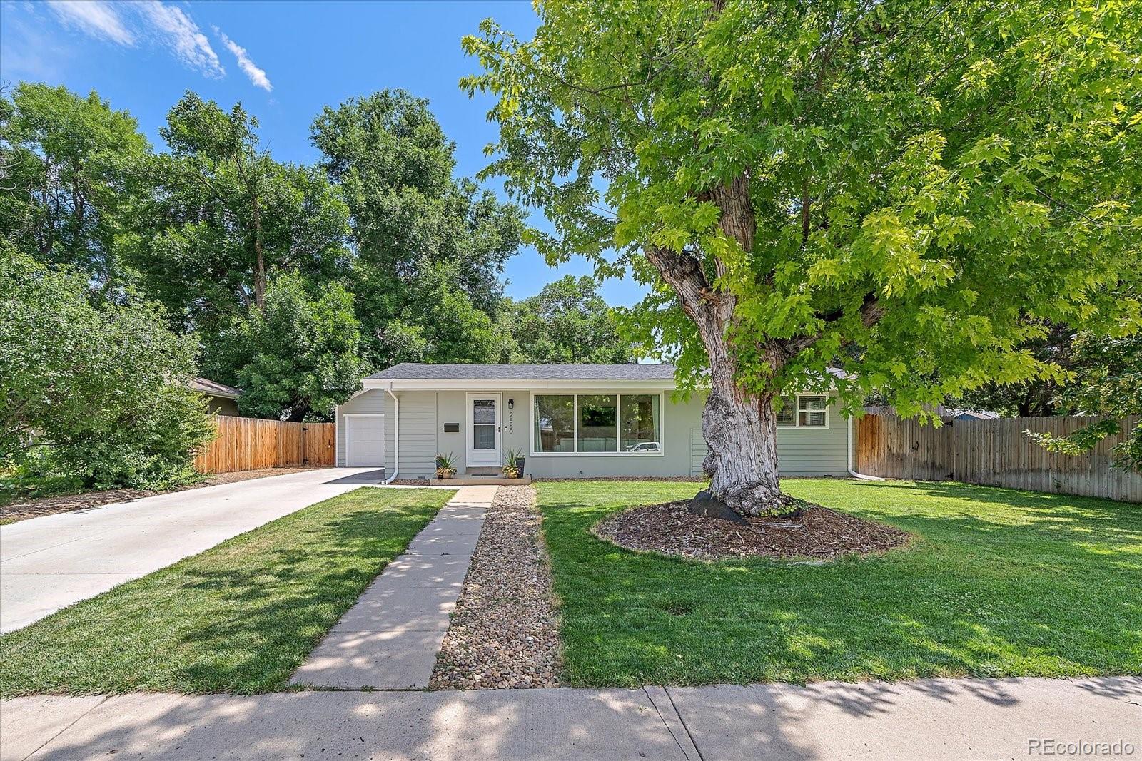 2550 S Bellaire Street, denver MLS: 3309079 Beds: 3 Baths: 1 Price: $575,000