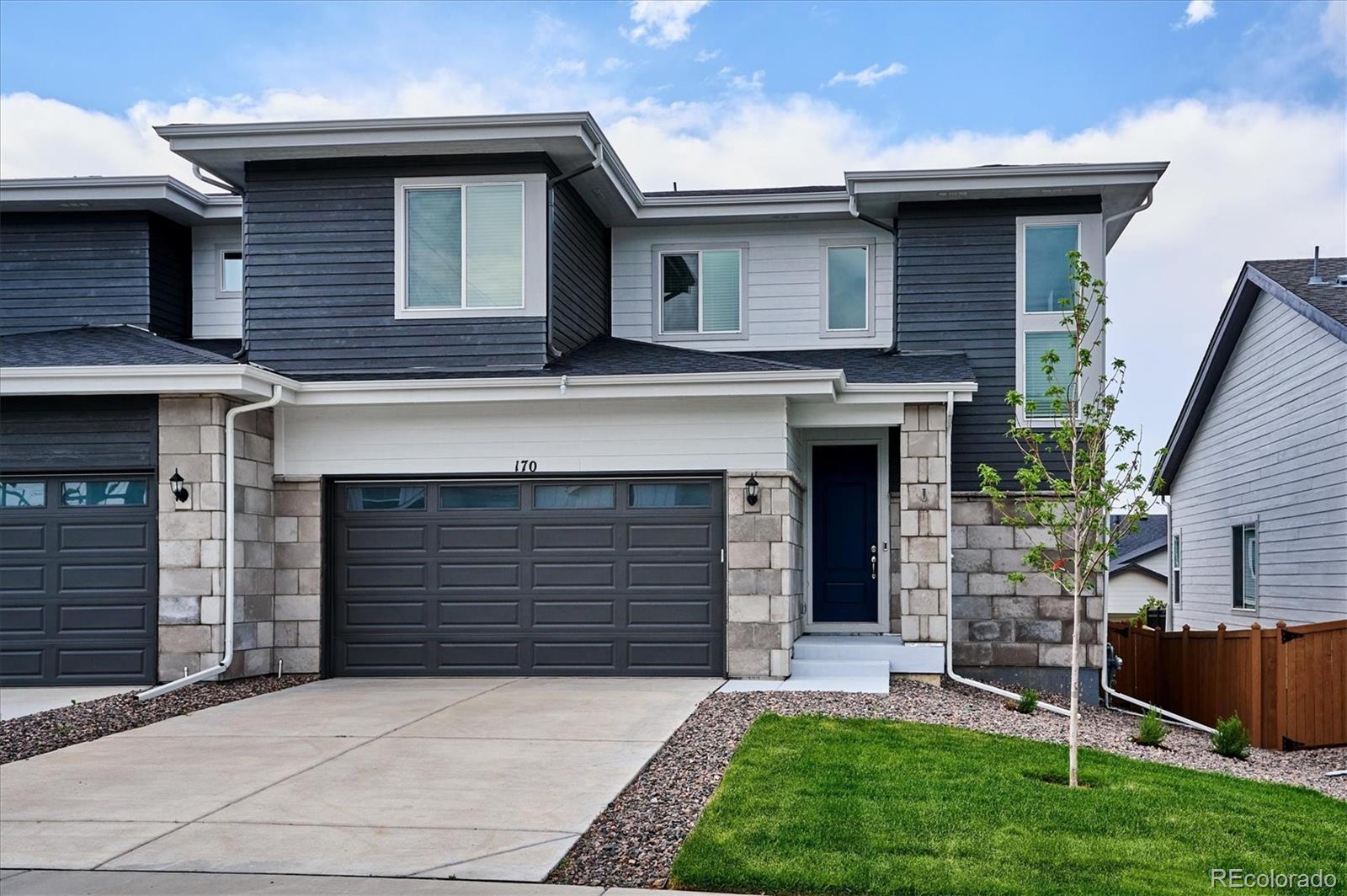 170  Silver Rock Trail, castle rock MLS: 4633580 Beds: 3 Baths: 3 Price: $565,000