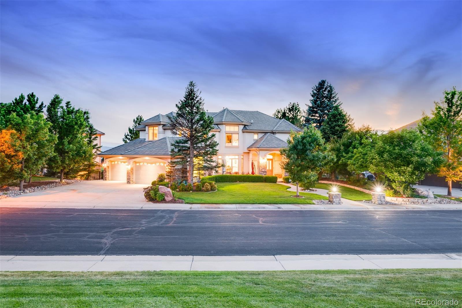 10267  DOWLING Way, highlands ranch MLS: 1548101 Beds: 5 Baths: 6 Price: $2,392,000