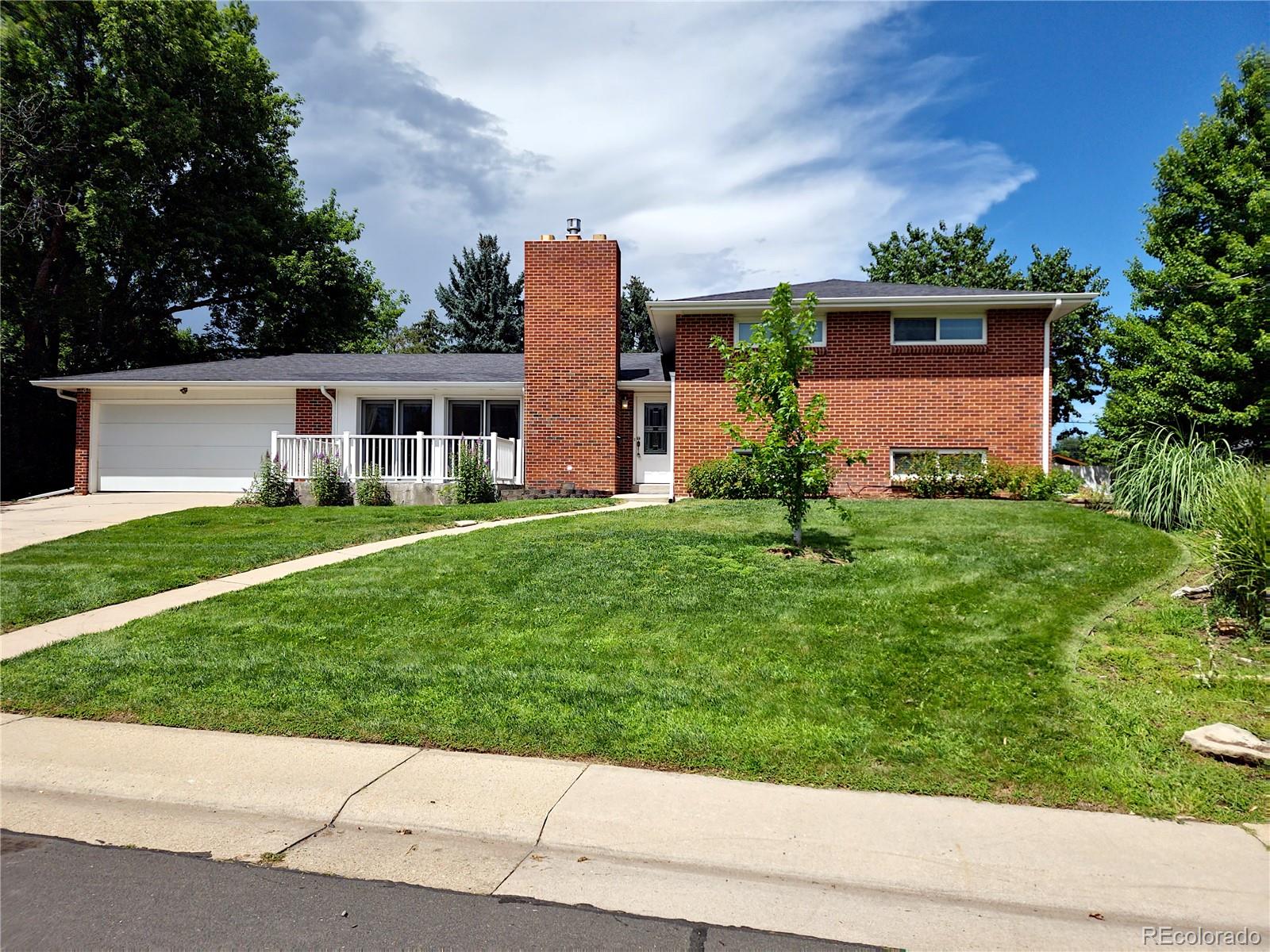 2572 s holly place, Denver sold home. Closed on 2024-10-21 for $640,000.