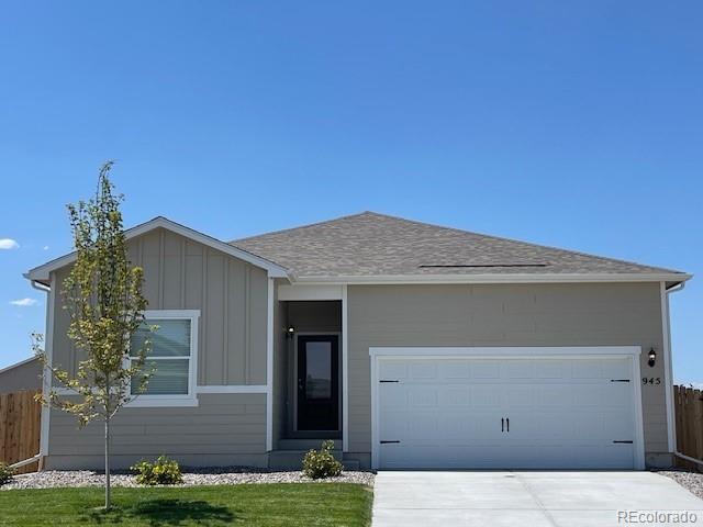 945  Payton Avenue, fort lupton MLS: 8875131 Beds: 3 Baths: 2 Price: $452,900