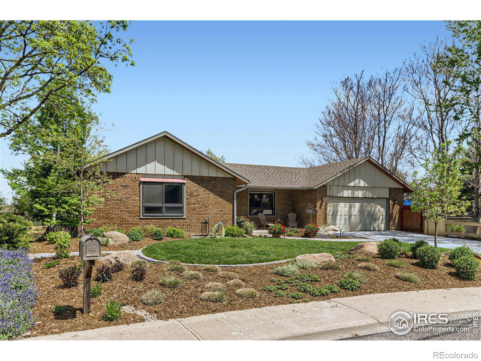 3012  McIntosh Drive, longmont MLS: 456789993833 Beds: 3 Baths: 3 Price: $995,000