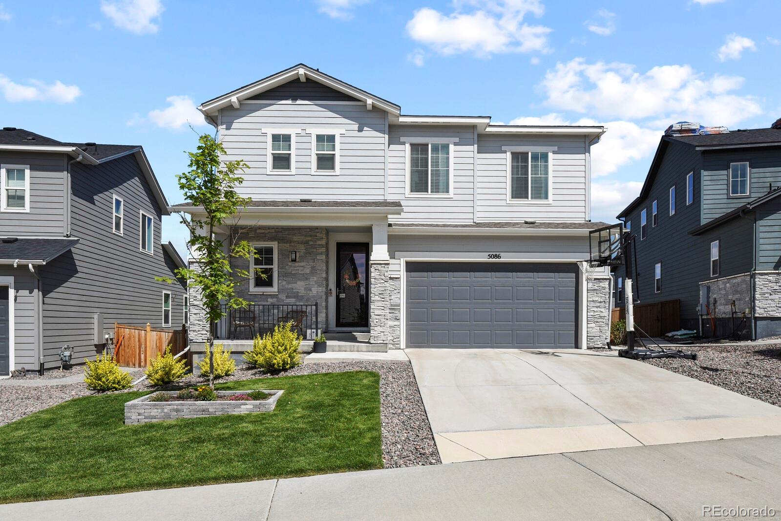 5086  Basalt Ridge Circle, castle rock MLS: 3508026 Beds: 5 Baths: 5 Price: $775,000