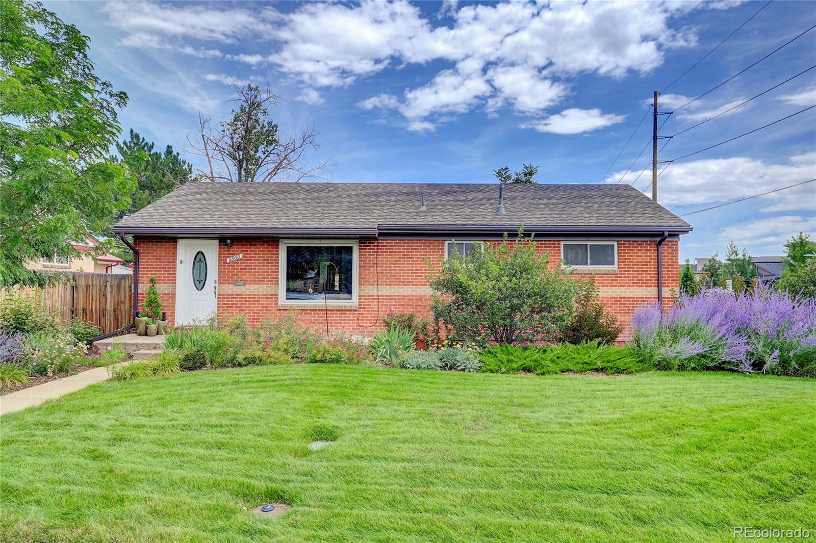 6800  Morrison Drive, denver MLS: 5432141 Beds: 5 Baths: 3 Price: $540,000