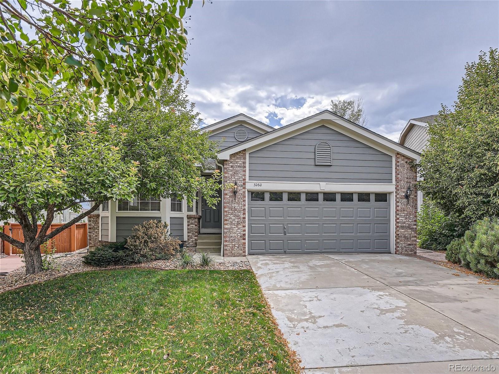 3260  Shannon Drive, broomfield MLS: 4788905 Beds: 4 Baths: 3 Price: $749,900
