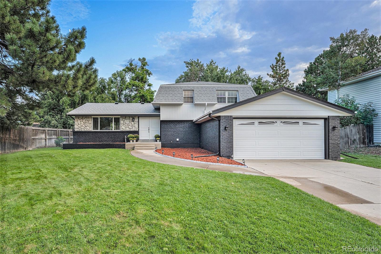 870  mesa court, Broomfield sold home. Closed on 2023-12-26 for $616,000.