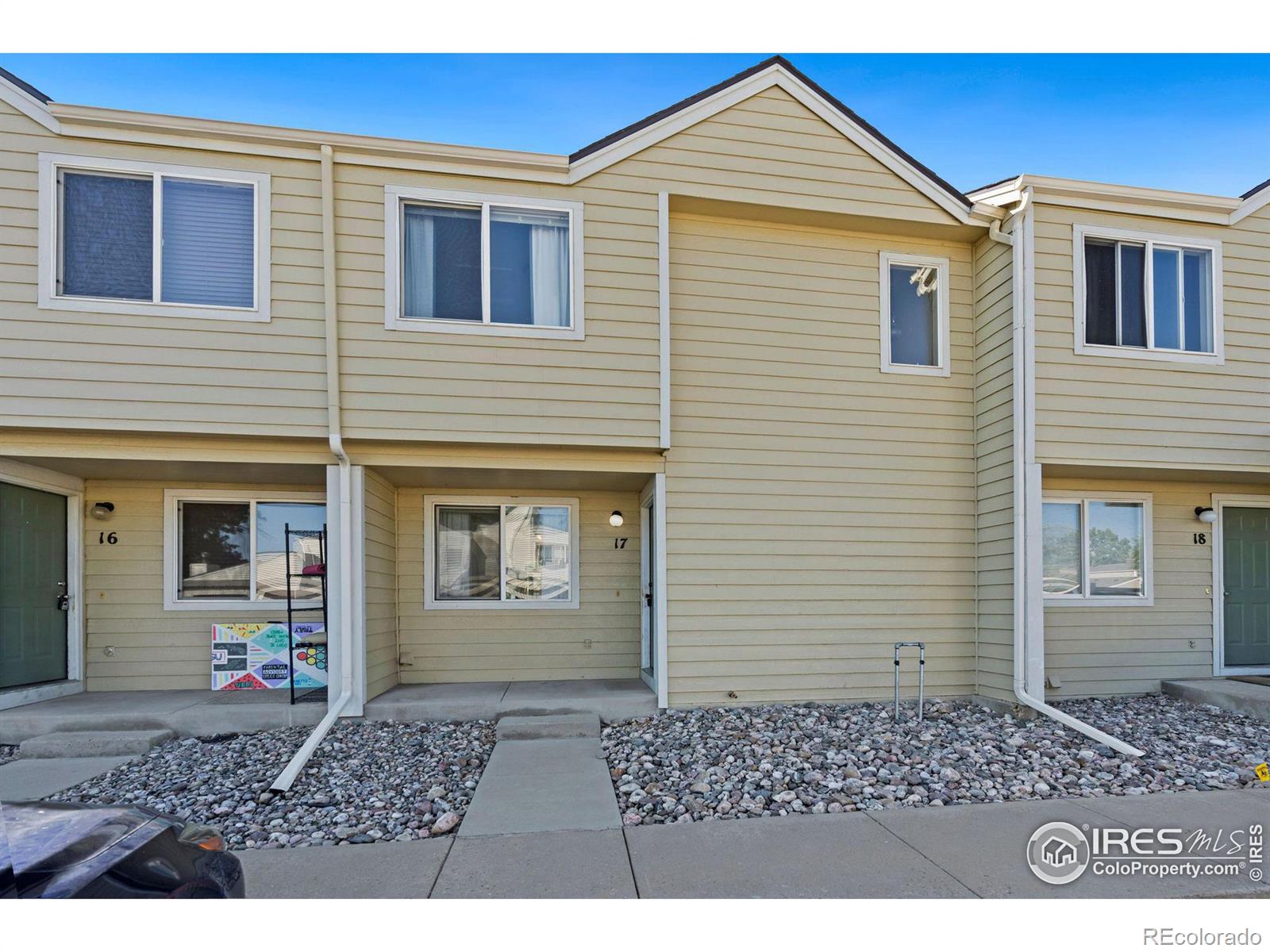 3005  Ross Drive, fort collins MLS: 123456789994305 Beds: 3 Baths: 3 Price: $314,000