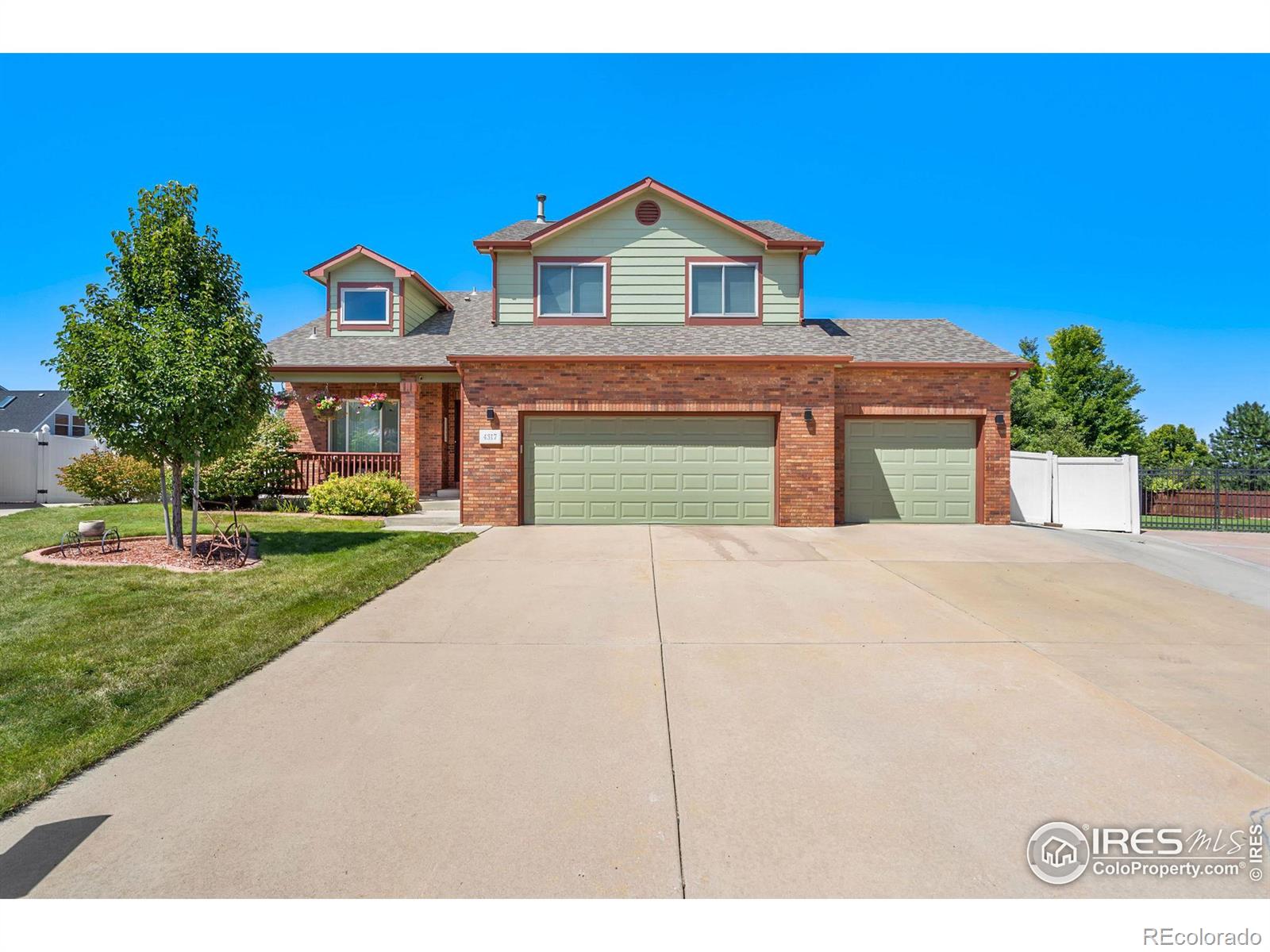 4317  29th St Rd, greeley MLS: 456789994342 Beds: 5 Baths: 4 Price: $587,000