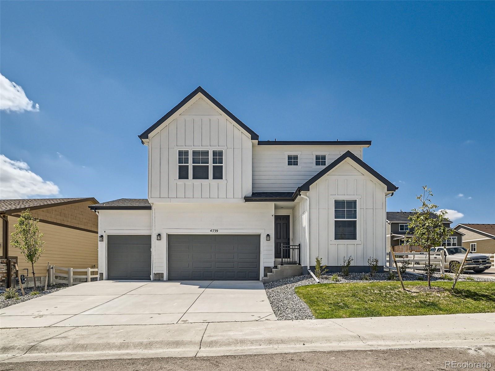 4739  Gray Wolf Lane, castle rock MLS: 6025461 Beds: 4 Baths: 3 Price: $659,900