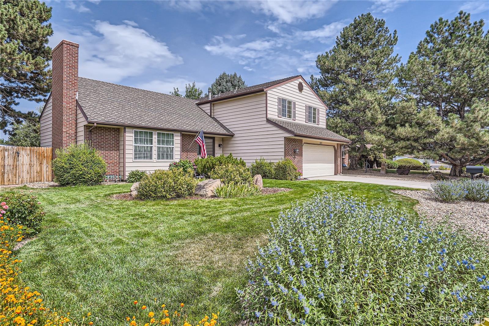 10855 w 77th avenue, arvada sold home. Closed on 2023-12-13 for $665,000.