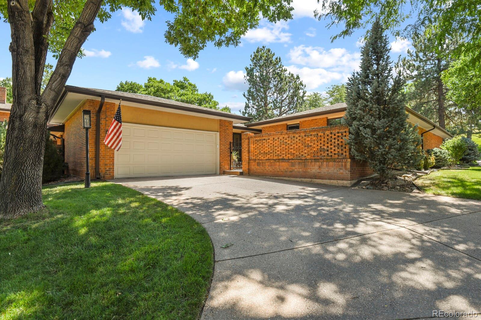 6200 w mansfield avenue, Denver sold home. Closed on 2023-12-22 for $662,500.